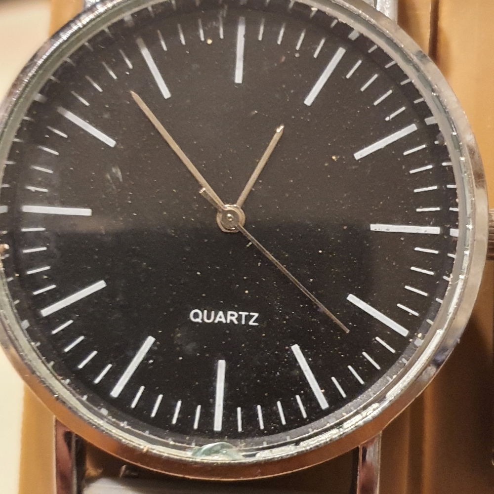 10/$20 Lot Of 2 Royal Salute & Unbranded Men's Watches For Parts Or Repair